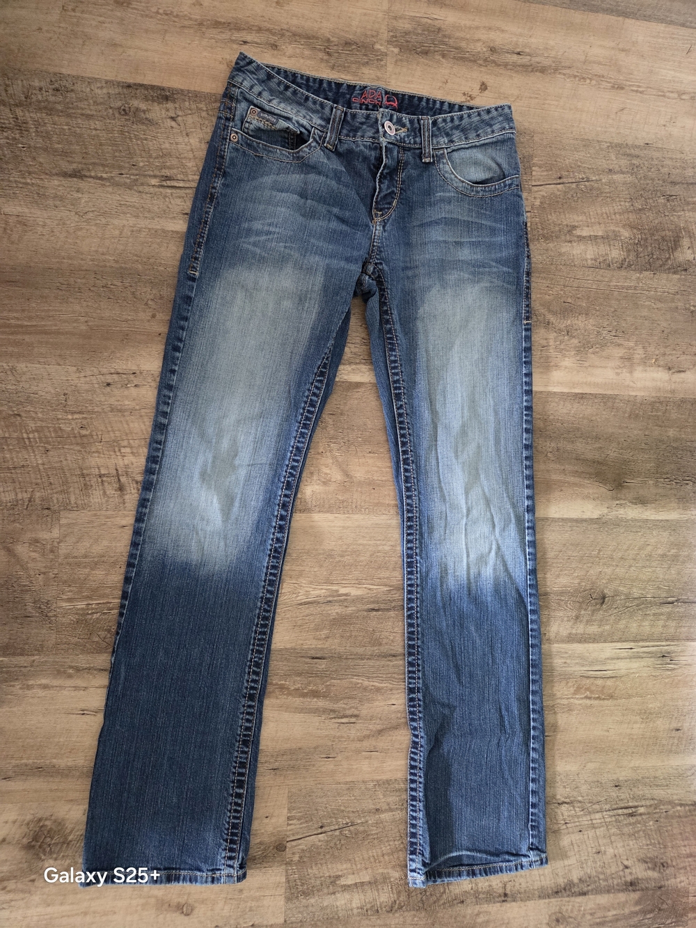 Womens Ada Cinch Denim, Size 27/3, In Excellent Condition, Like-new!